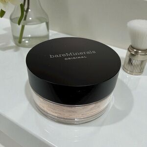 bareMinerals Original Loose Powder Foundation SPF 15 FAIRLY MEDIUM 05 - Vegan 8g